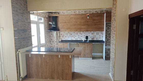 LEMAS EMLAK : CUMHURİYET MAH 3+1 DOĞALGAZLI DAİRE